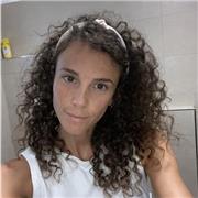 Sono Laura, ho 28 anni e sono laureata in scienze dell’educazione e della formazione. 
Il mattino lavoro in un asilo nido, nelle ore pomeridiane mi dedico ad aiutare nei compiti bambini della scuola elementare e ragazzi della scuola media.
Mi rendo dispon